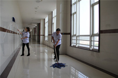 大江物業 專業保潔服務，潔凈生活新體驗